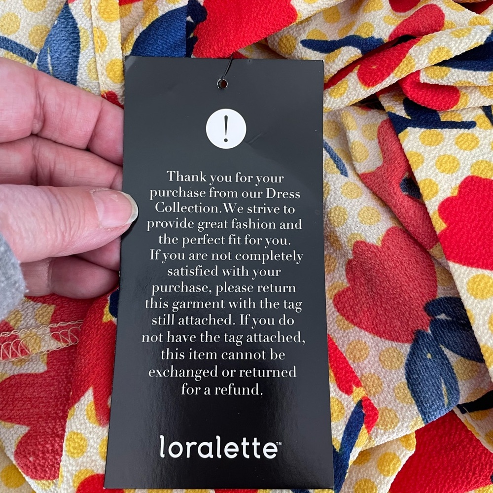 Torrid Loralette Vibrant Floral Wrap Dress with Belt, Size 14/16 - Picture 9 of 9